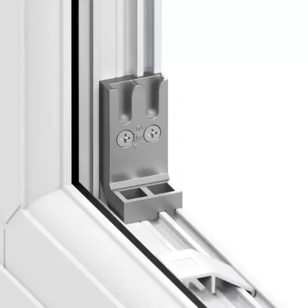Locking keep on a window frame
